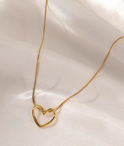 Heather Heart Pendant Neckless