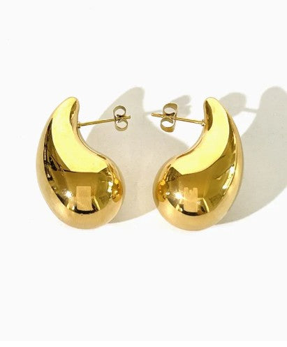 Leana teardrop Stud