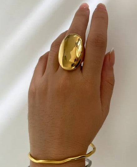 Oval Ring