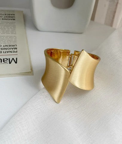 Roary Wrap Cuff