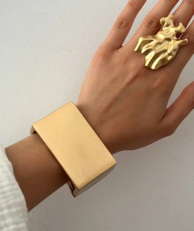 Serena Cuff